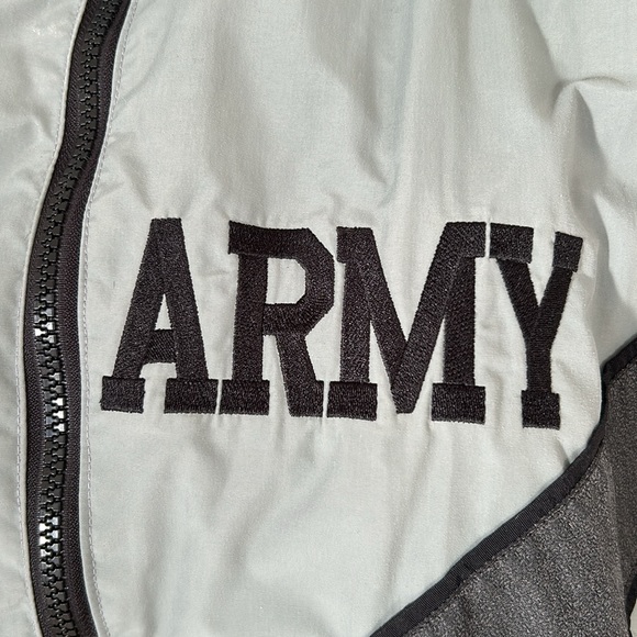 VINTAGE ARMY WARMUP JACKET - Picture 2 of 10